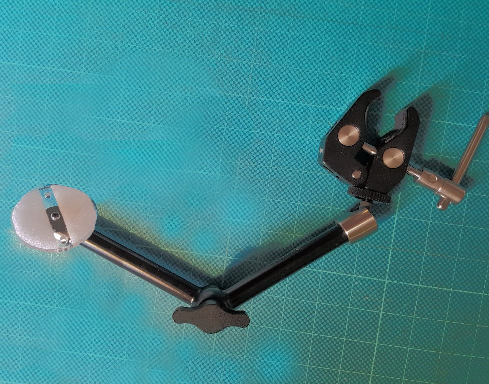 Small Articulated Switch Mount, 25cm arm with clamp & SPEC Plate