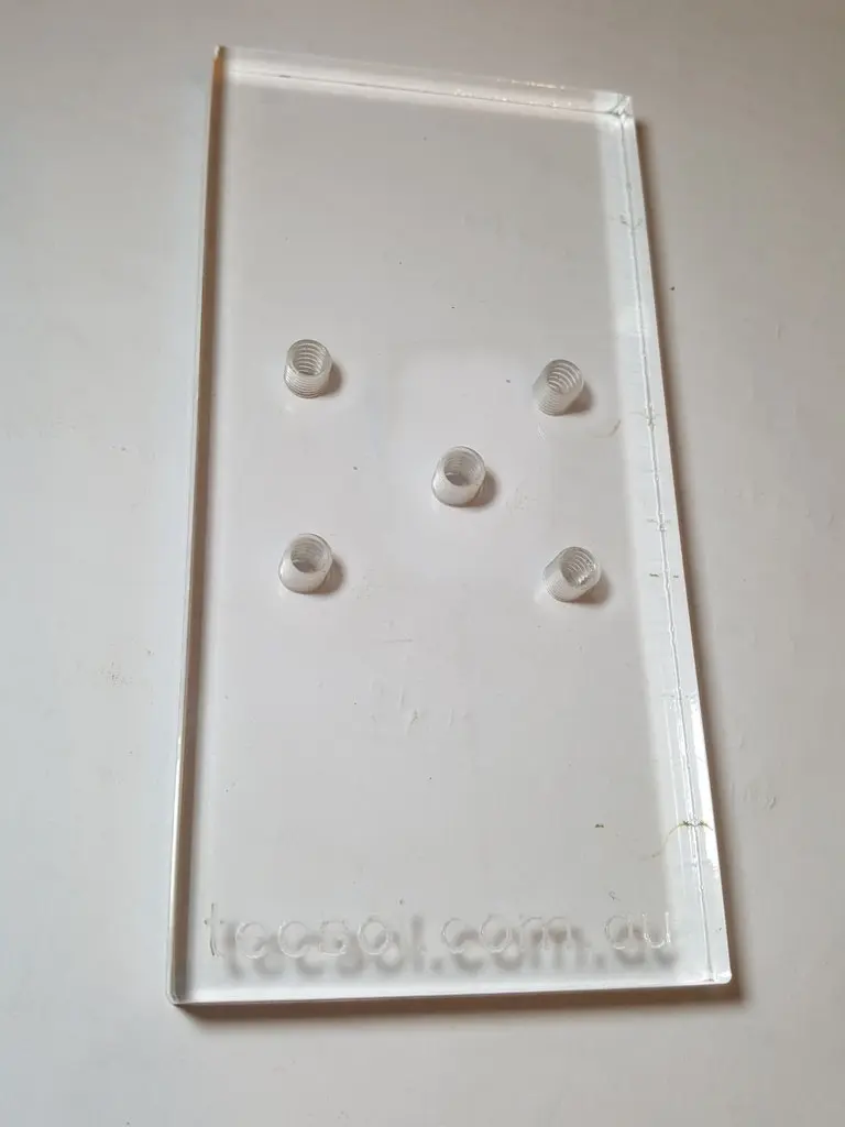 Mounting adaptor plate, acrylic 140x70x10mm, suits SBC or phone