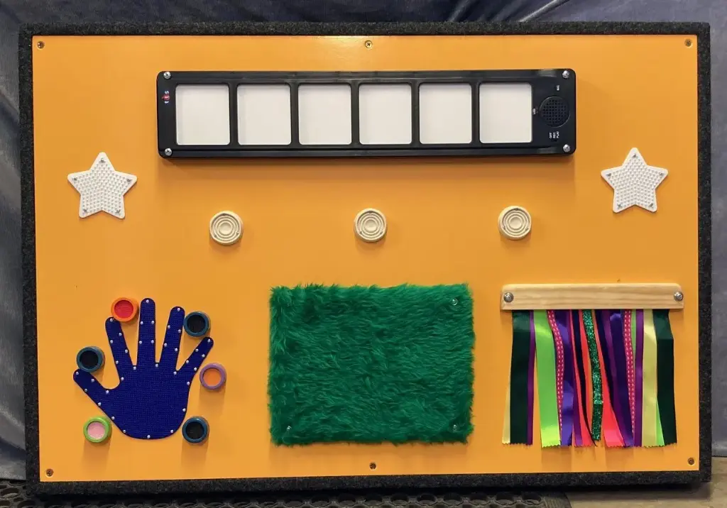 Tactile Wall Panel - Messages