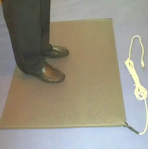 [FMA3-MO] Floor Mat, 4m lead, 6mm stereo tip/sleeve (MAT ONLY)