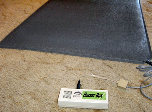 Floor Mat alarm with local buzzer with latching